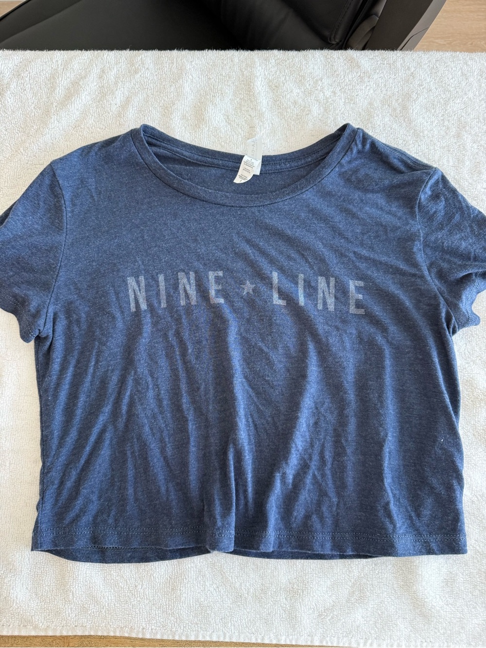Nine Line Apparel Women’s Navy blue Crop top
